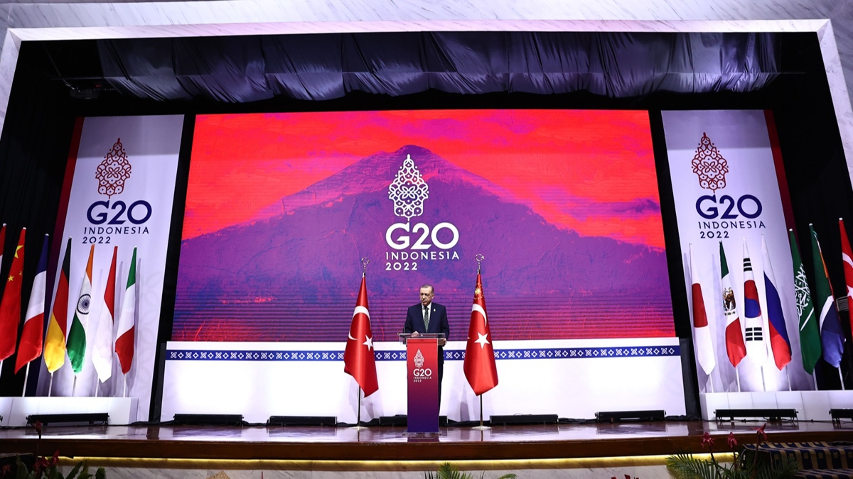 Cumhurbakan Erdoan'dan G20 Liderler Zirvesi'nde youn diplomasi trafii