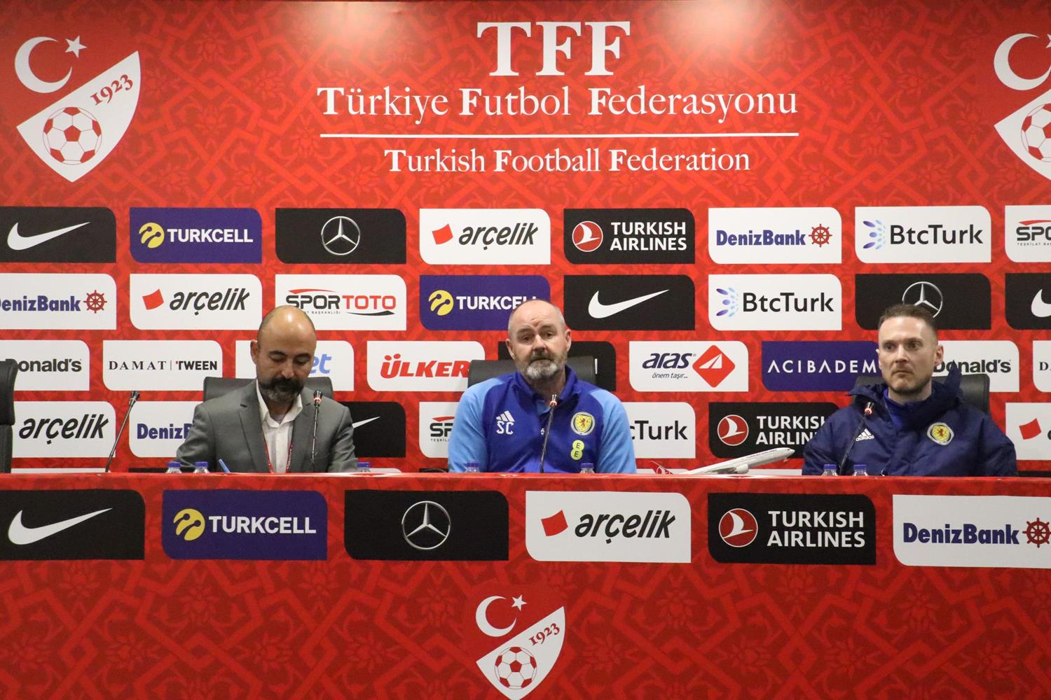 Steve Clarke: T�rkiye'nin �ok kaliteli oyuncular� var