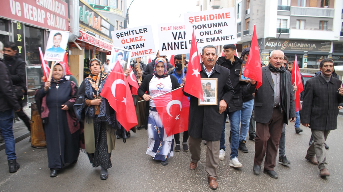 Vanl ailelerin evlat eylemi sryor