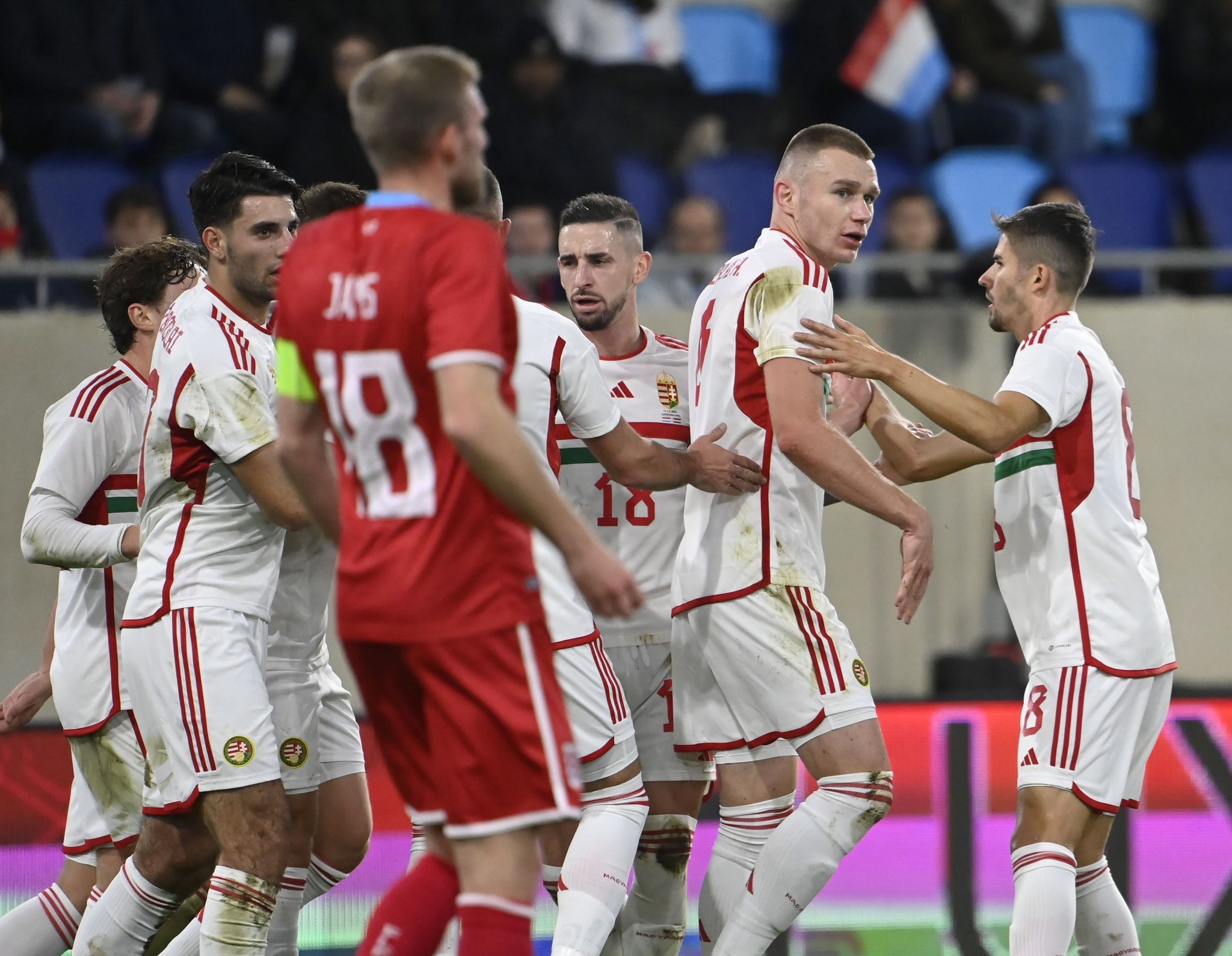 Macaristan, L�ksemburg ile berabere kald�