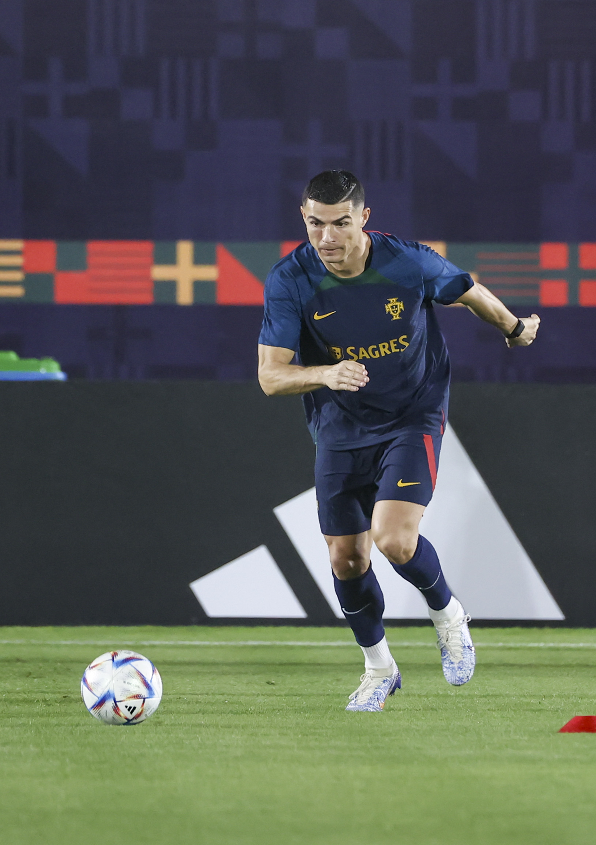 Cristiano Ronaldo, Instagram'da tarih yazd!