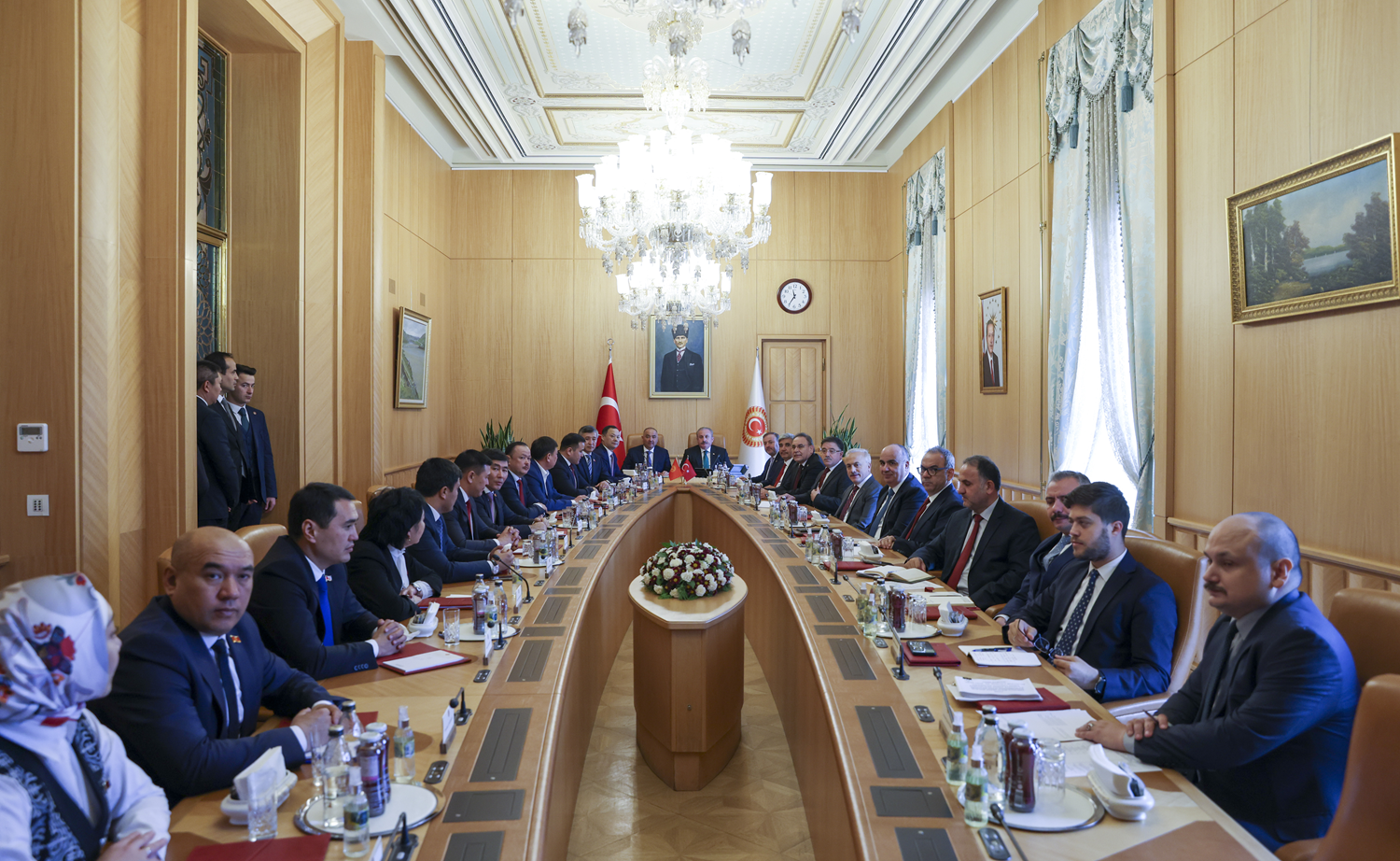 TBMM Ba�kan� �entop: Dost ve karde� �lkeleri FET�'ye kar�� uyarmaya devam ediyoruz