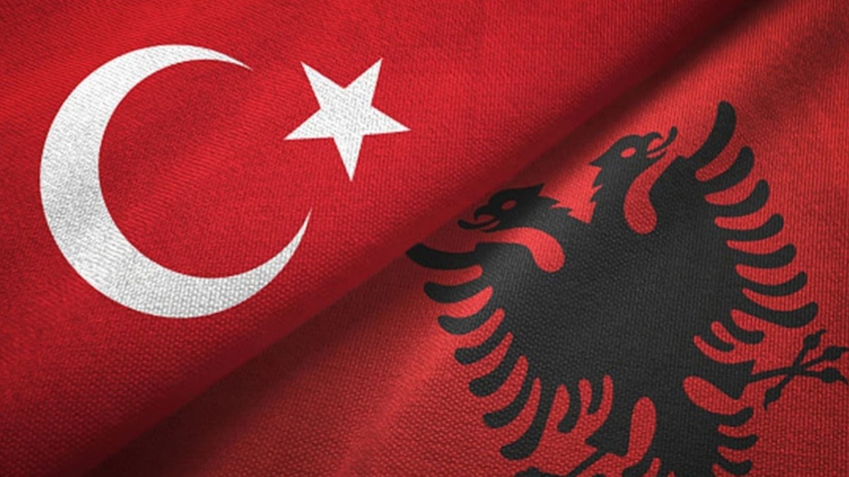 Trkiye Arnavutluk'a balad: Trkler her zaman ihtiya duyduumuz anda geliyor 