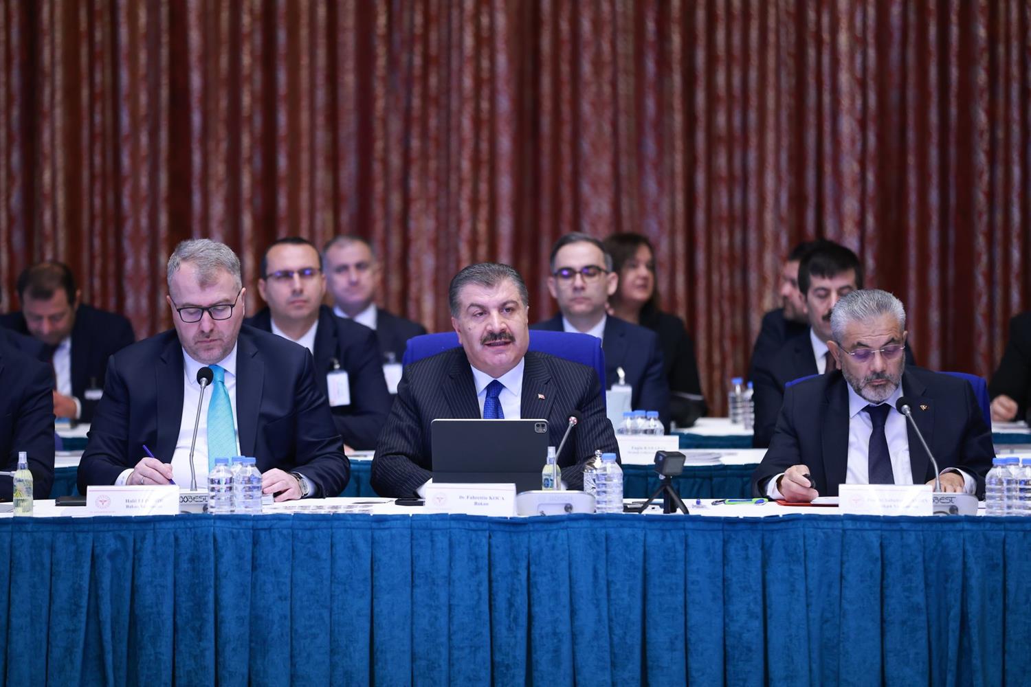 Bakan Koca m�jdeleri pe� pe�e s�ralad�: En ge� 15 Ocak'ta bitecek
