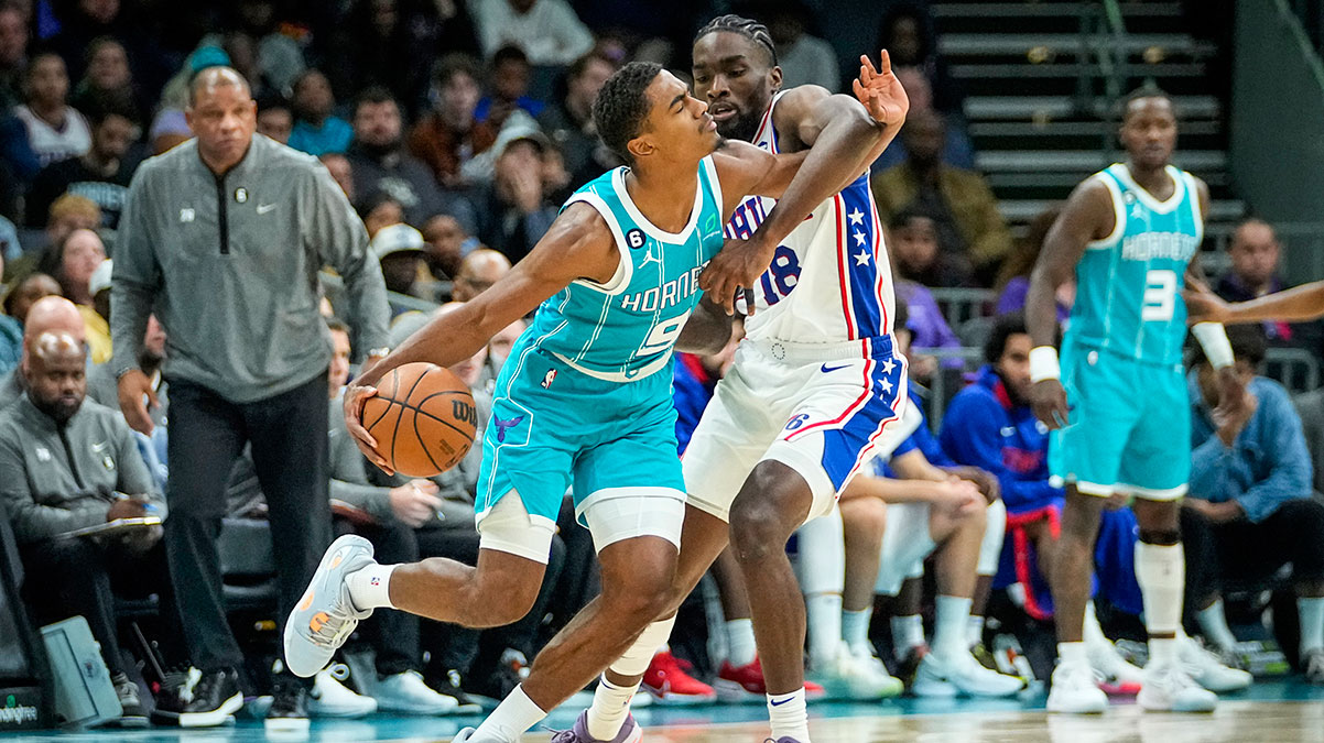 Philadelphia'n�n yenildi�i ma�ta Furkan Korkmaz'dan 5 say�, 1 asist