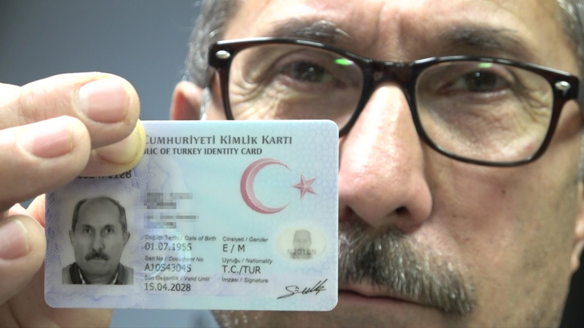 Ad�n� duyan �a��r�yor! 'T�rkiye'de ada��m yok'