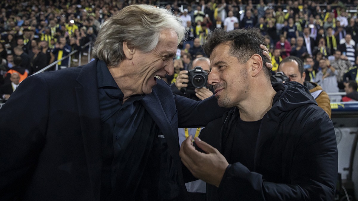 Jorge Jesus o ismi listeye ekledi! Emre Belzolu...