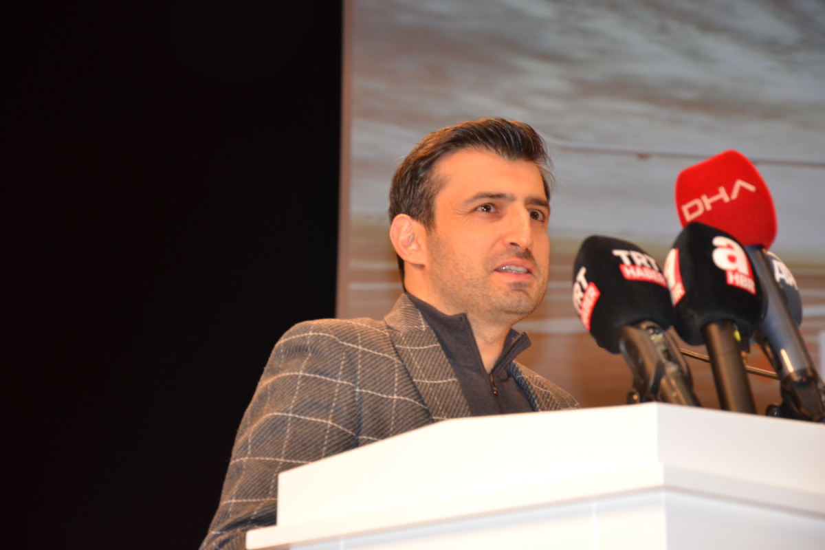 �zdemir Bayraktar Mill� Teknoloji Burs Program�'na ba�vurular 27 Kas�m'da bitecek