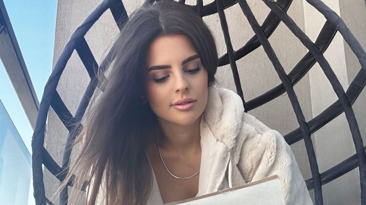 �zlem Gezgin'in yeni roman� Marge, �stanbul T�YAP Kitap Fuar�nda Okuyucular�yla Bulu�acak