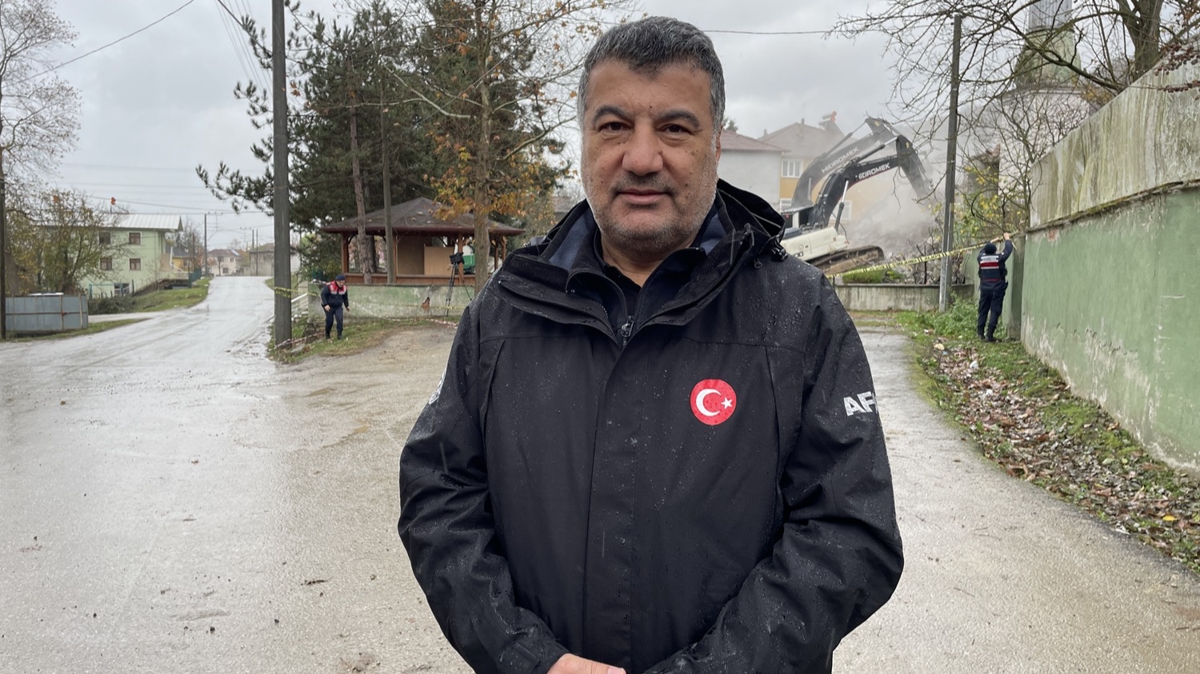 AFAD aklad: Dzce'de artlar 1-2 hafta daha devam edebilir