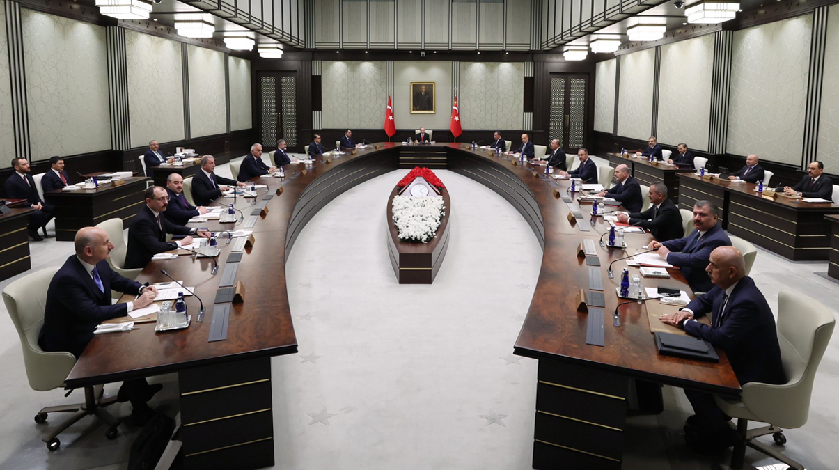 G�zler Kabine Toplant�s�'nda! Cumhurba�kan� Erdo�an a��klayacak: EYT, s�zle�meli personel...