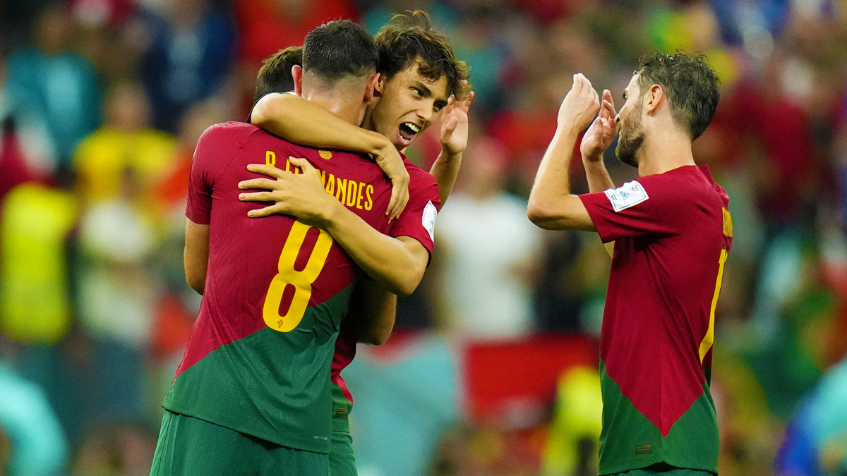 Portekiz son 16'y� garantiledi
