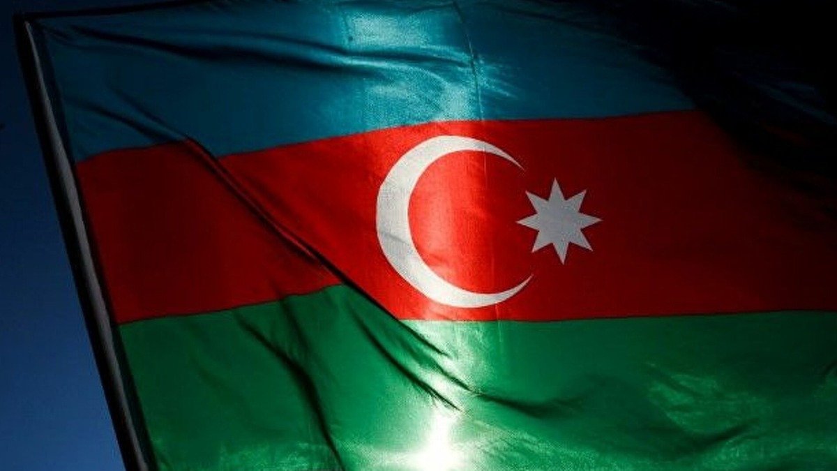 Aliyev imzalad! Azerbaycan'a baland 