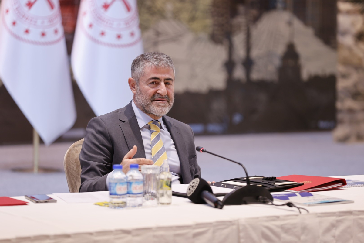 Bakan Nebati'den EYT a��klamas�: Haz�rl�klar ba�lat�ld�