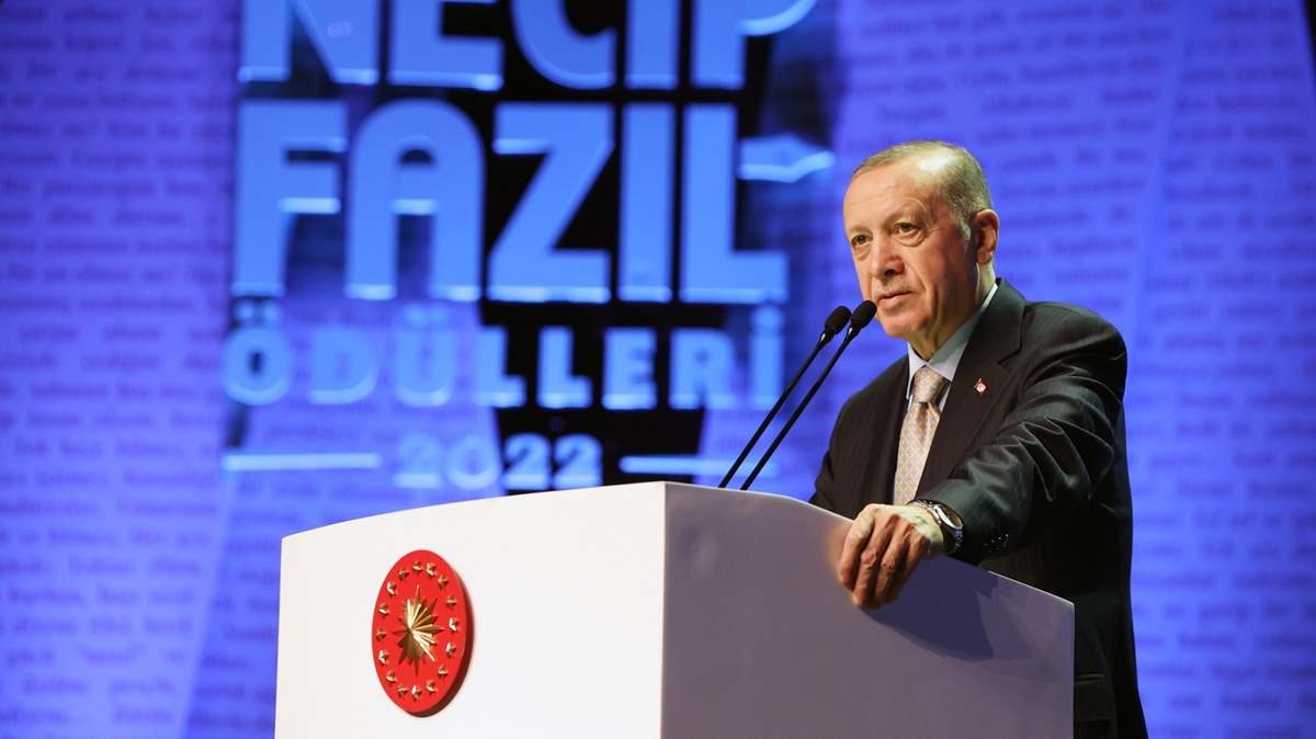 Cumhurbakan Erdoan: Trkiye Yzyl vizyonuyla stad'n hayalini hayata geiriyoruz