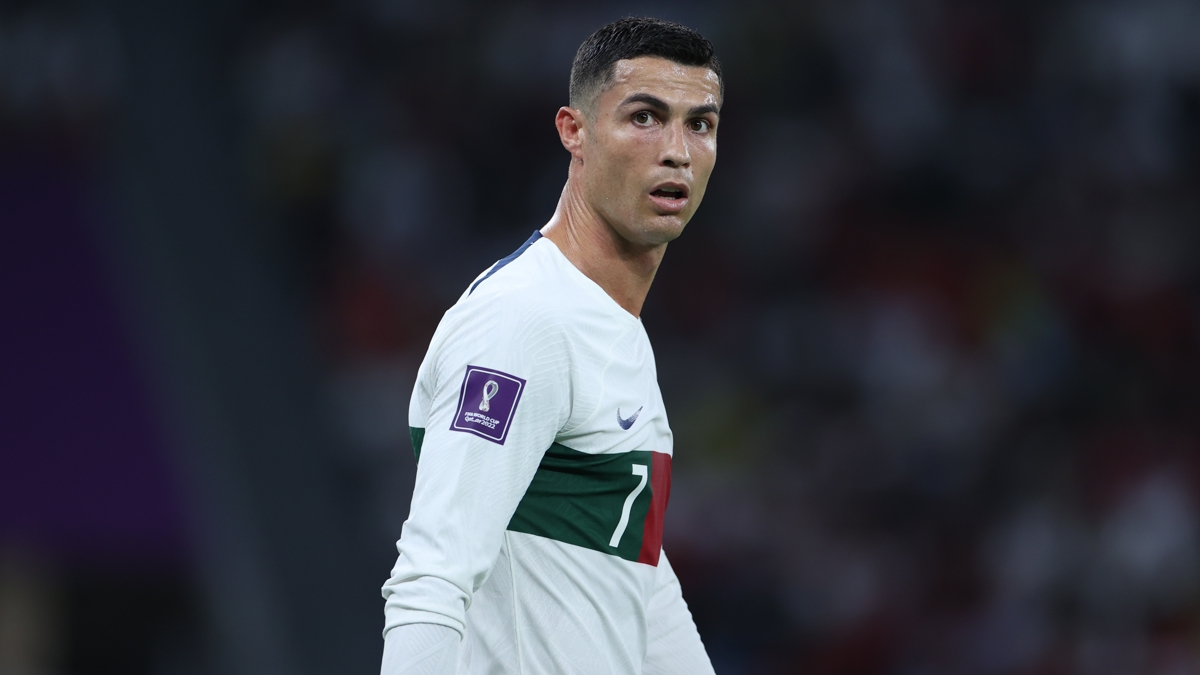 Cristiano Ronaldo: Sahada olan sahada kalr