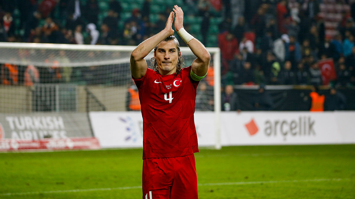 �a�lar S�y�nc� imzay� at�yor! ��te yeni tak�m�