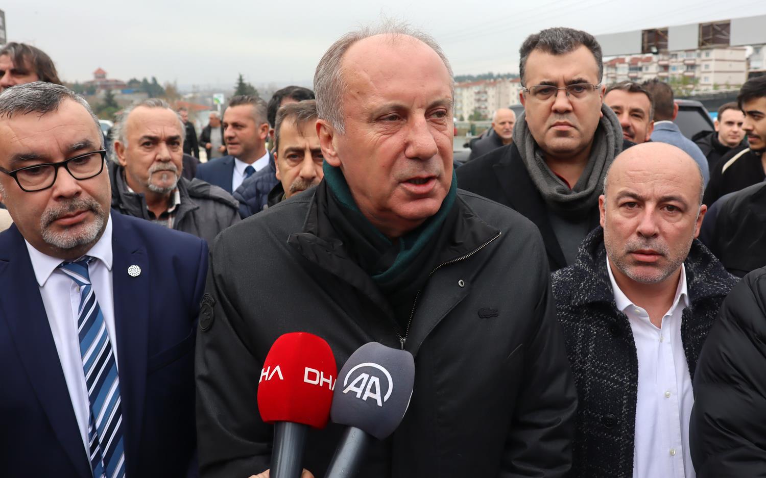 Muharrem �nce'den alt�l� masaya tepki: B�yle bir sa�mal�k olur mu?