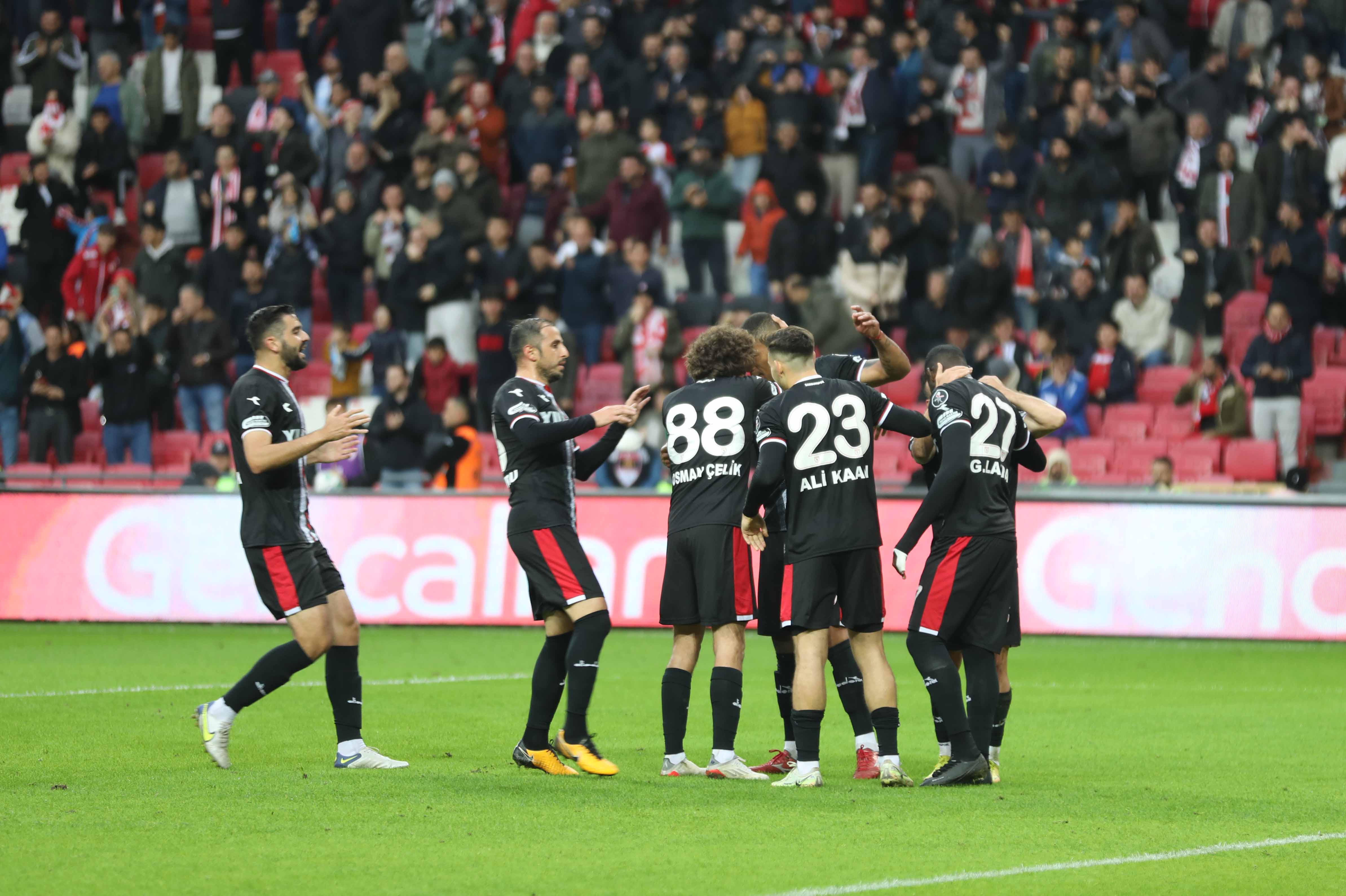 Samsunspor, Denizlispor'u farkl� yendi