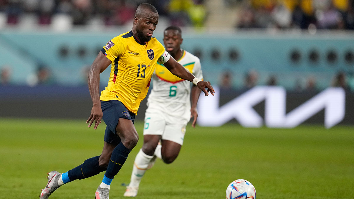 Enner Valencia imzay� at�yor