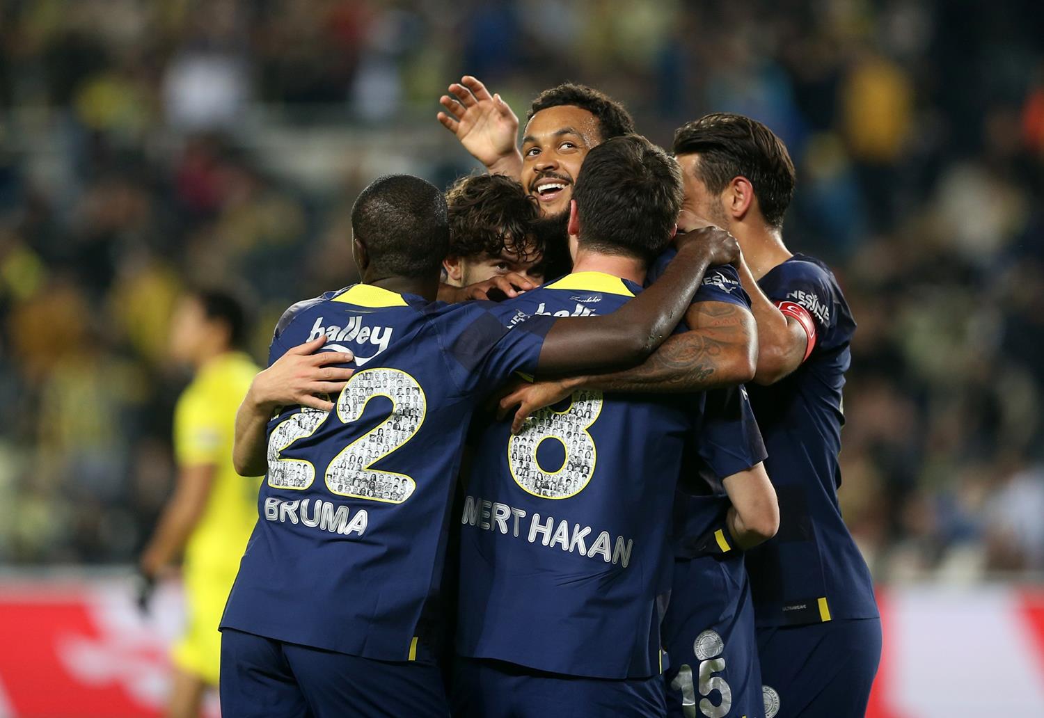 Fenerbah�e'nin kamp kadrosu a��kland�! 8 eksik var