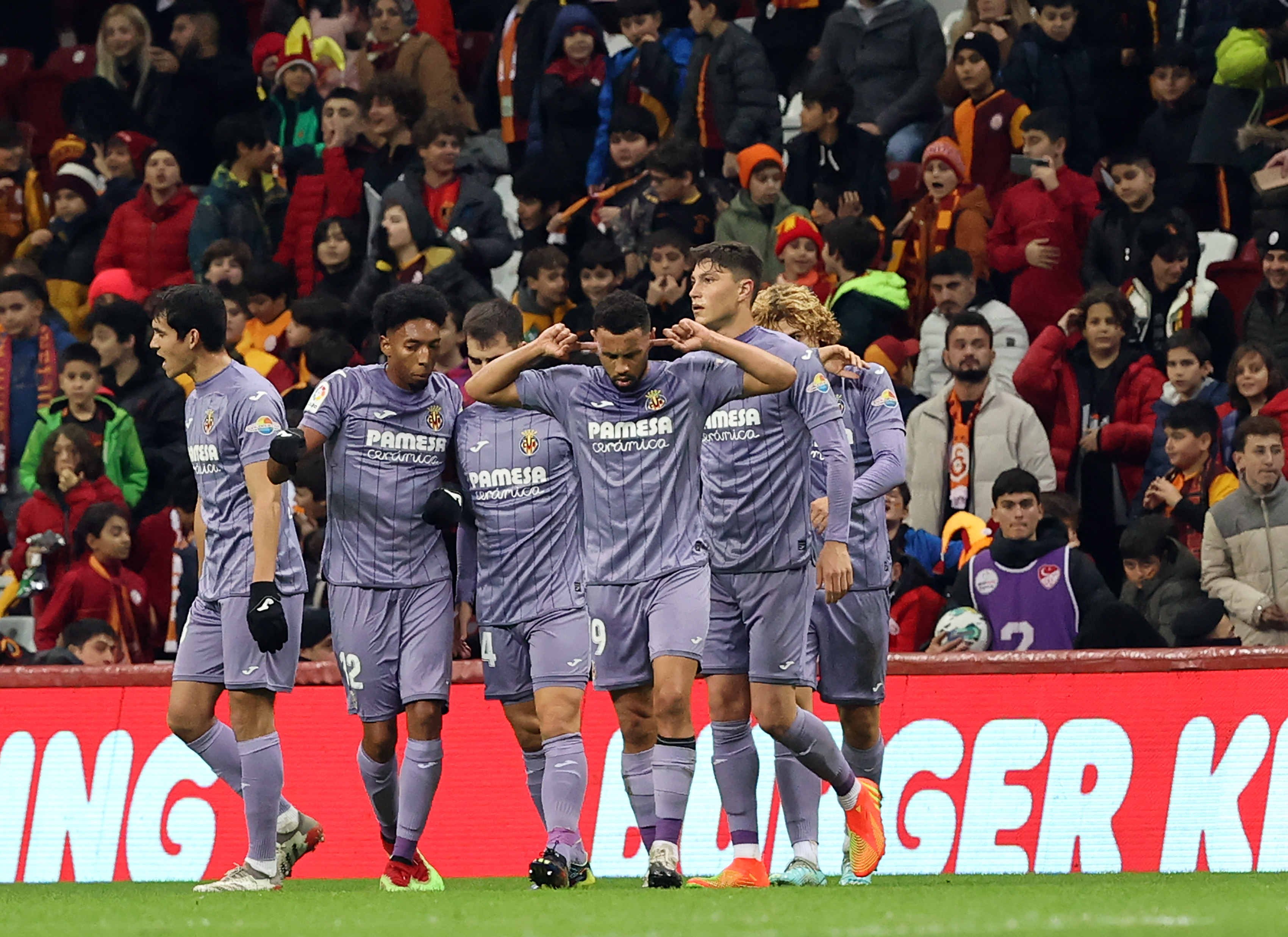 Galatasaray evinde Villarreal'e kaybetti