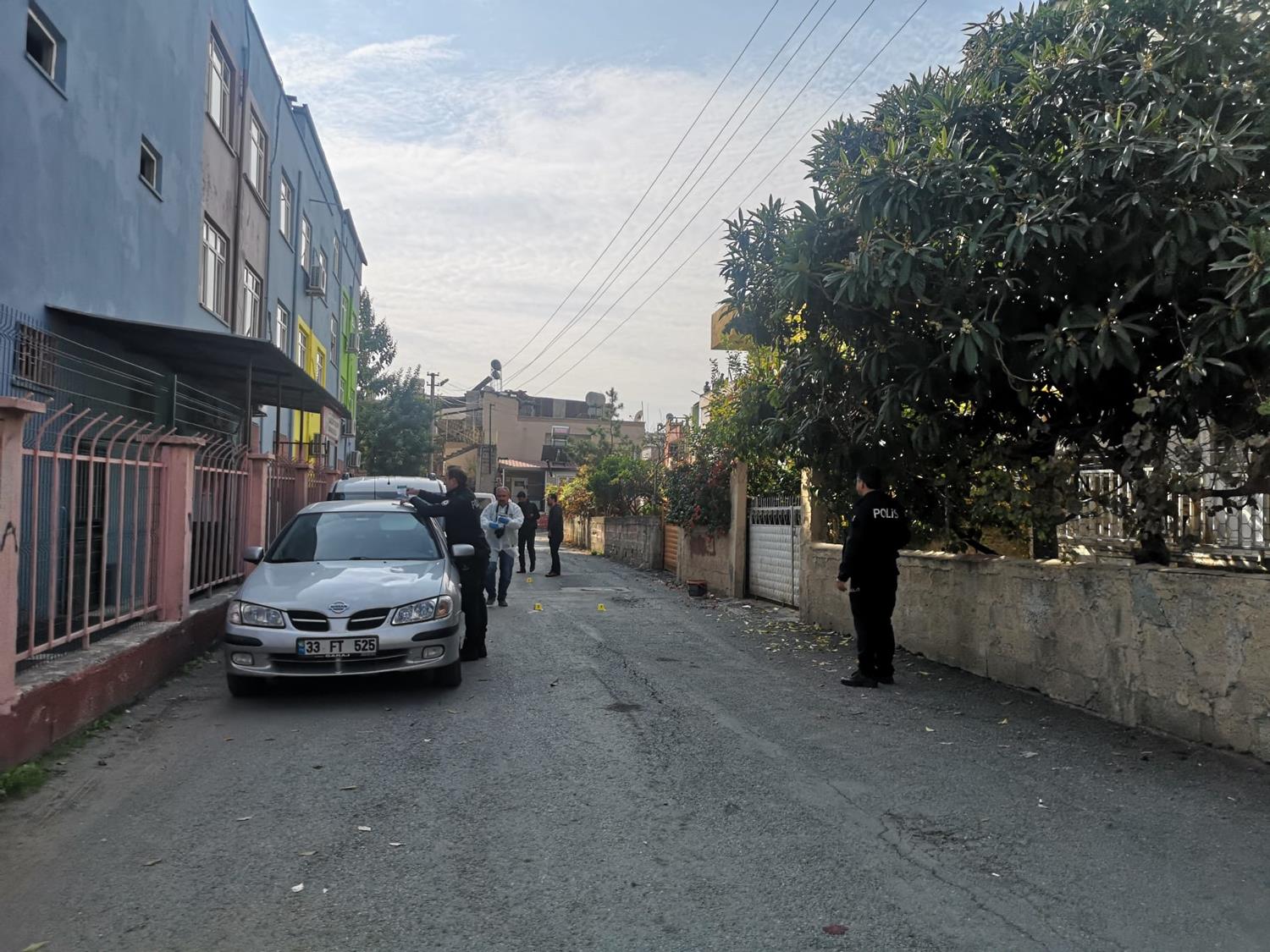 �at�dan t�fekle ate� a��p 5 polisi yaralayan zanl� �ld�!