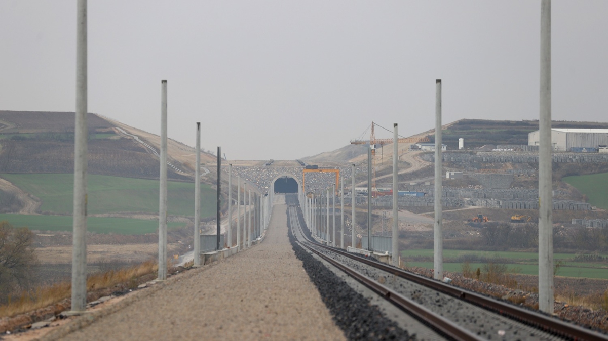Edirne'yi stanbul'a hzl trenle balayacak projenin ilk etab 2024'te tamamlanacak