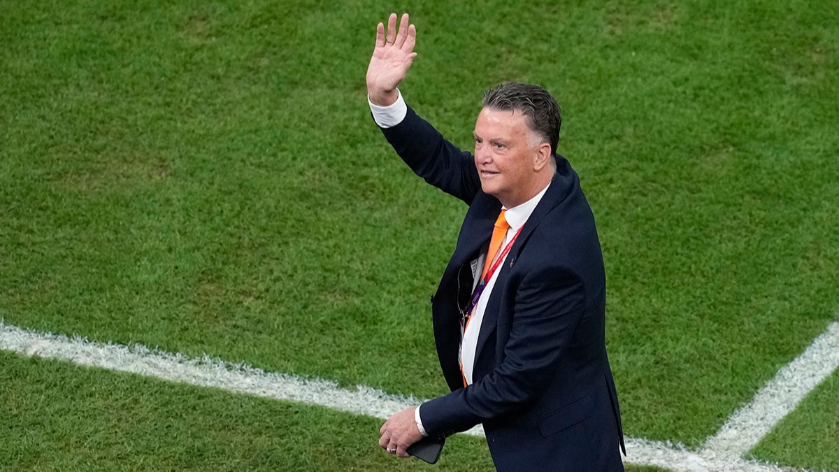 Messi ve arkadalar, Van Gaal'i futbola kstrd! ''Umurumda deil...''
