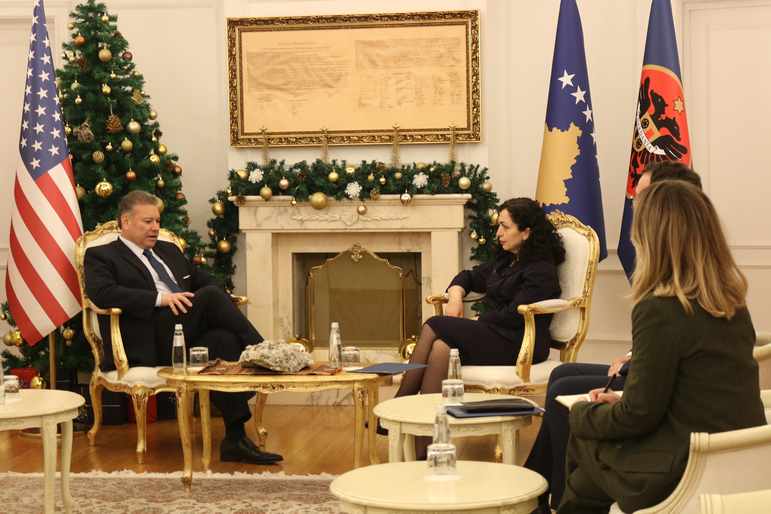 Kosova Cumhurba�kan� Osmani, Gabriel Escobar'� kabul etti