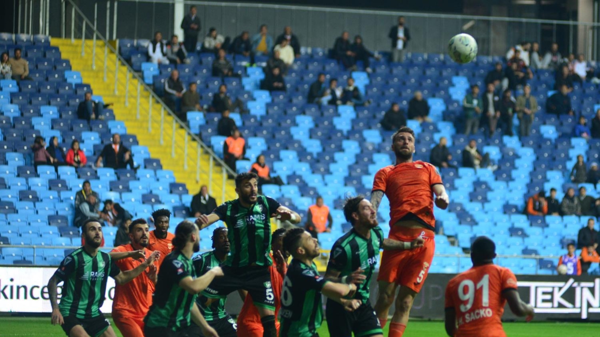 Denizlispor deplasmanda Adanaspor'u 3-2 malup etti