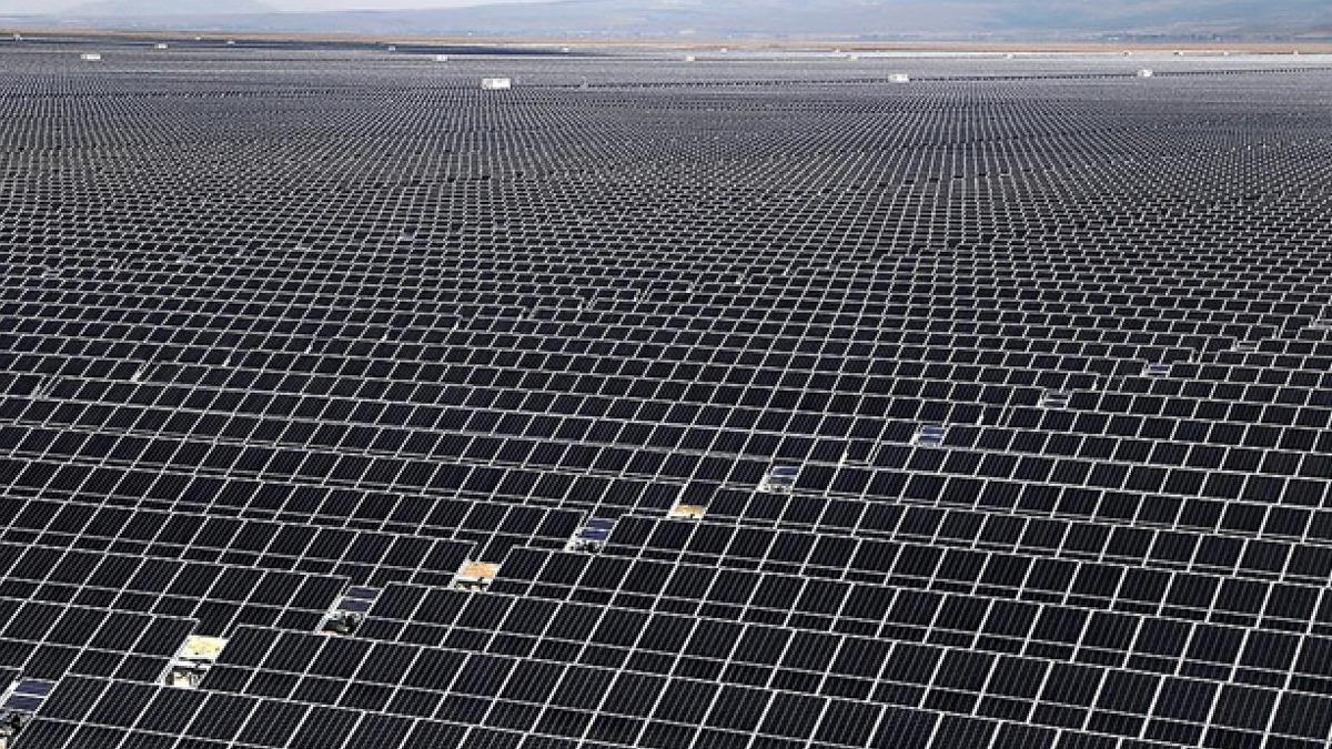 K�rfez'de kritik anla�ma! Gelece�in enerjisi i�in imzalar at�ld�