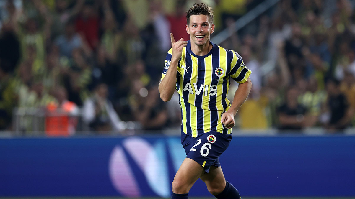 Miha Zajc ezeli rakibe gidiyor! G�r��meler ba�lad�