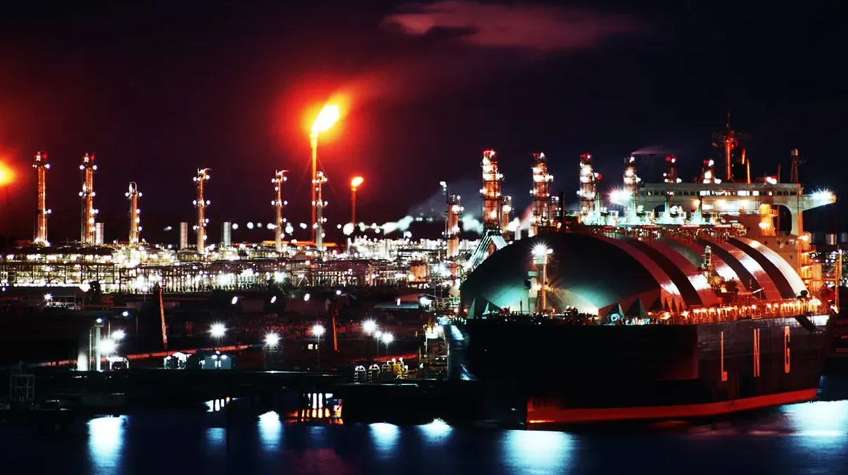 Kom�udan s�rpriz T�rkiye karar�: 1 milyar metrek�p...