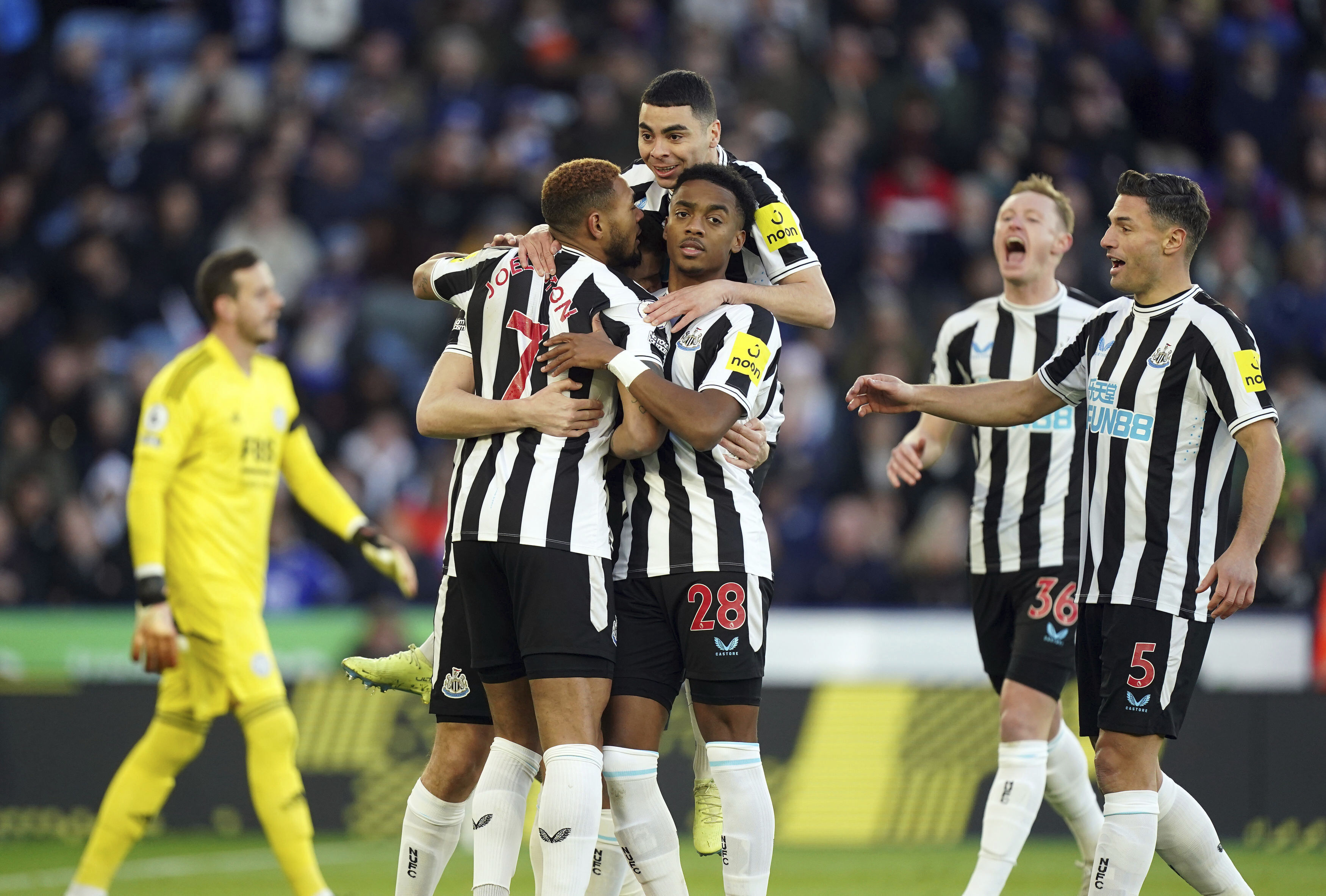 Newcastle United, Leicester City'i 3 golle devirdi