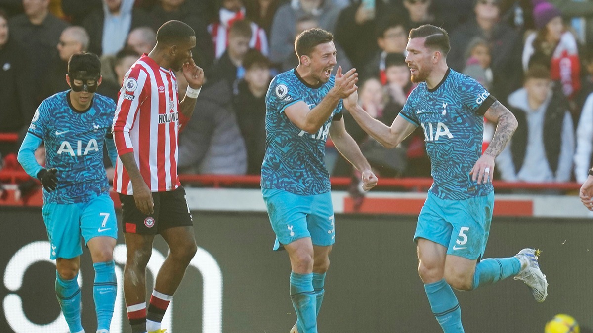 Tottenham, Brentford deplasmanndan bir puan ile dnyor