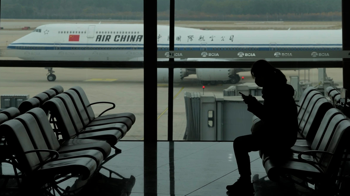 �in, yurt d���ndan gelenlere y�nelik Kovid-19 k�s�tlamalar�n� kald�rd�