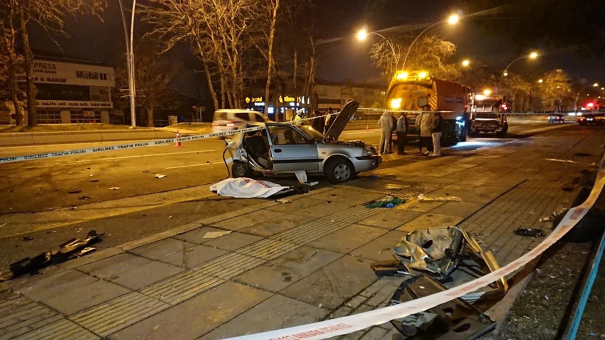 Ankara'da feci kaza: 2 l
