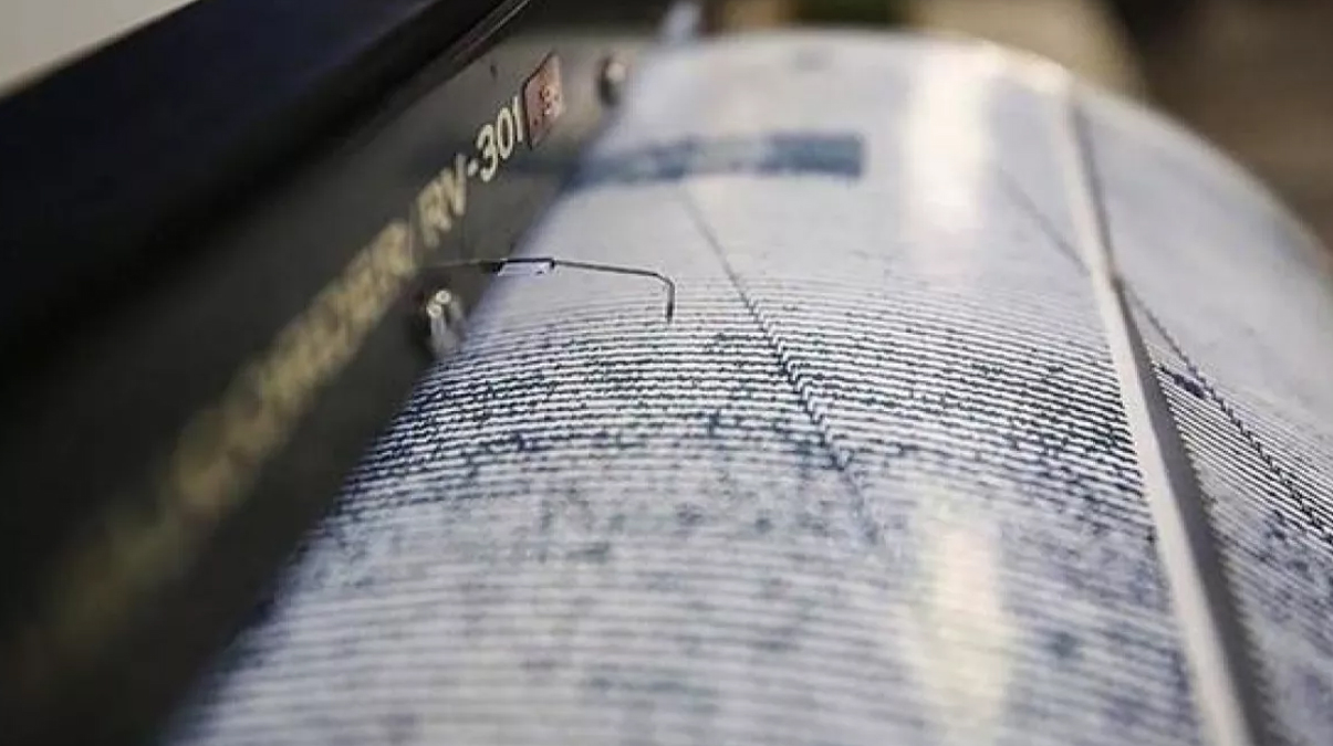 Antalya'da 4 iddetinde deprem