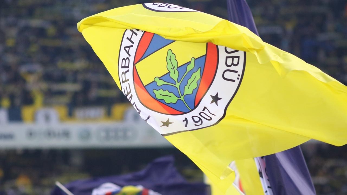 Fenerbahe'den Galatasaray paylam: Trk futbolunda kara gece