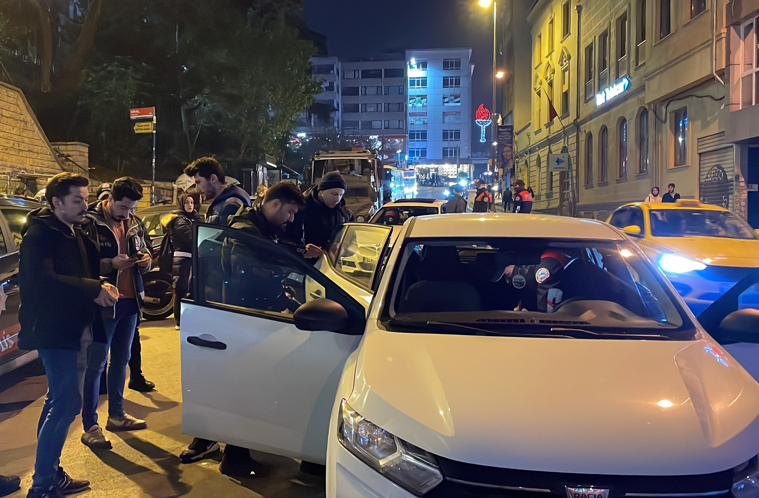 �stanbul'da 'huzur uygulamas�' ger�ekle�tirildi