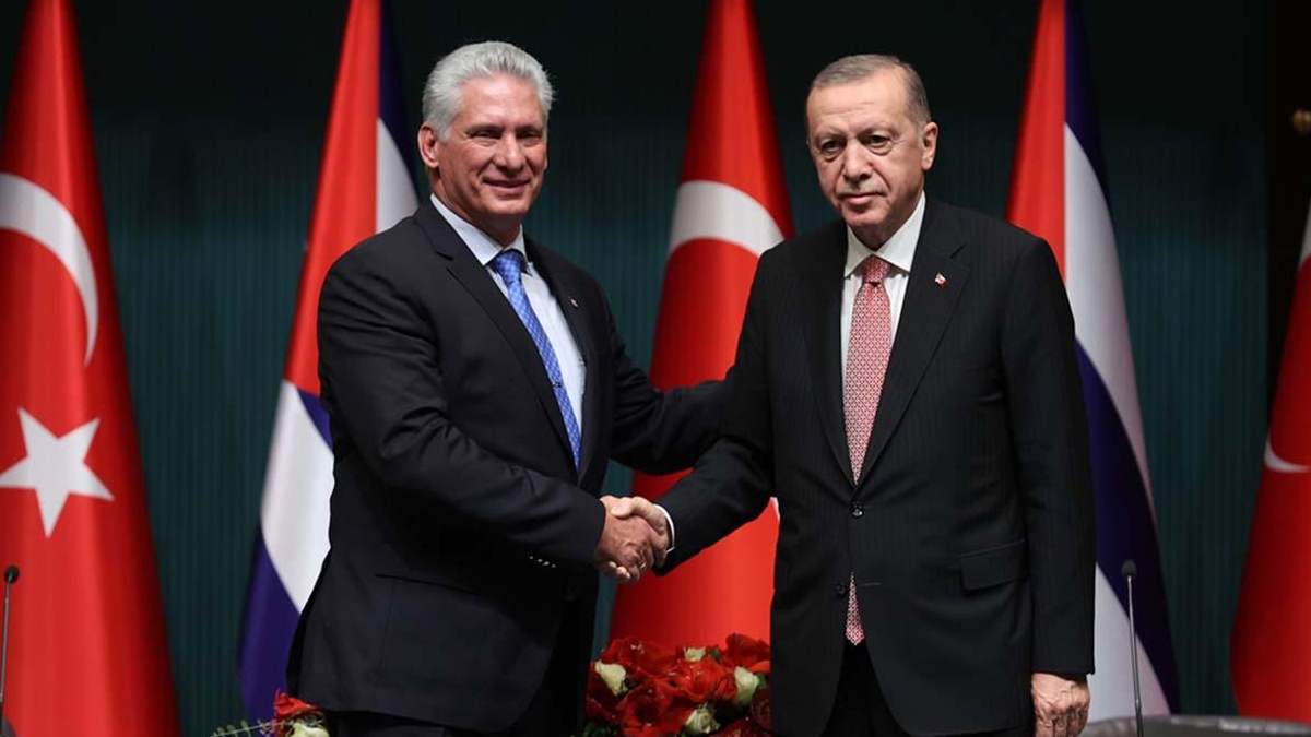 Cumhurba�kan� Erdo�an, K�ba Devlet Ba�kan� Bermudez ile telefonda g�r��t�