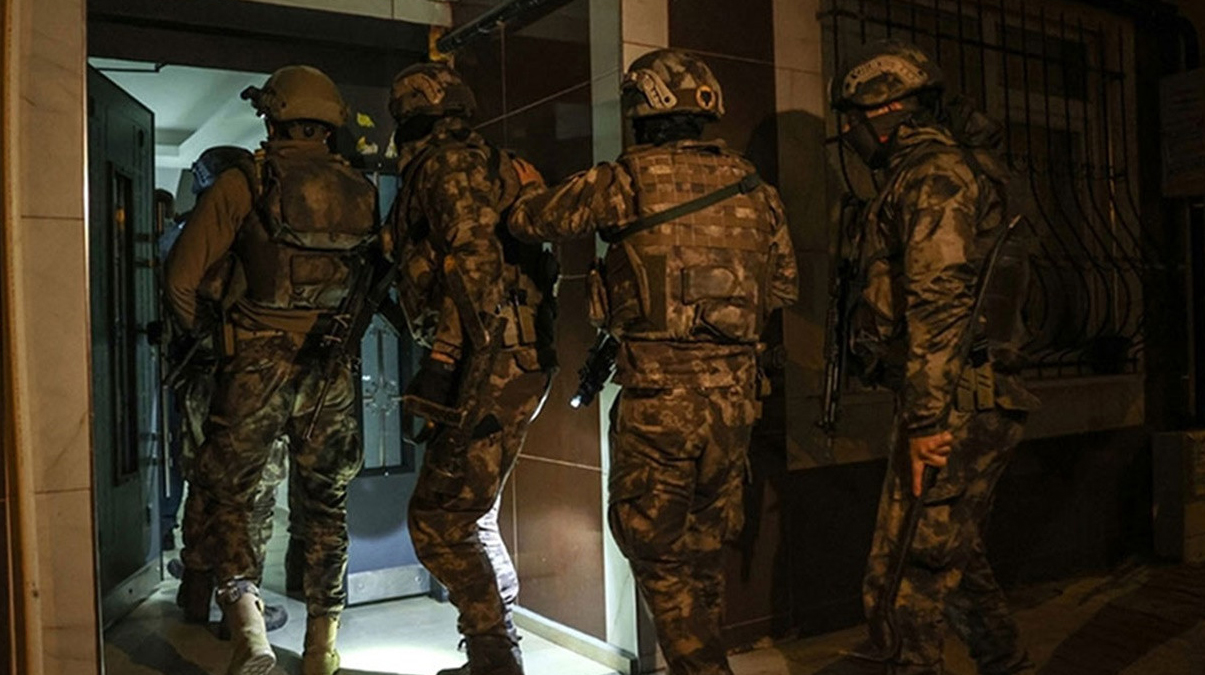 �stanbul'da El Kaide, DEA� ve HT� operasyonu