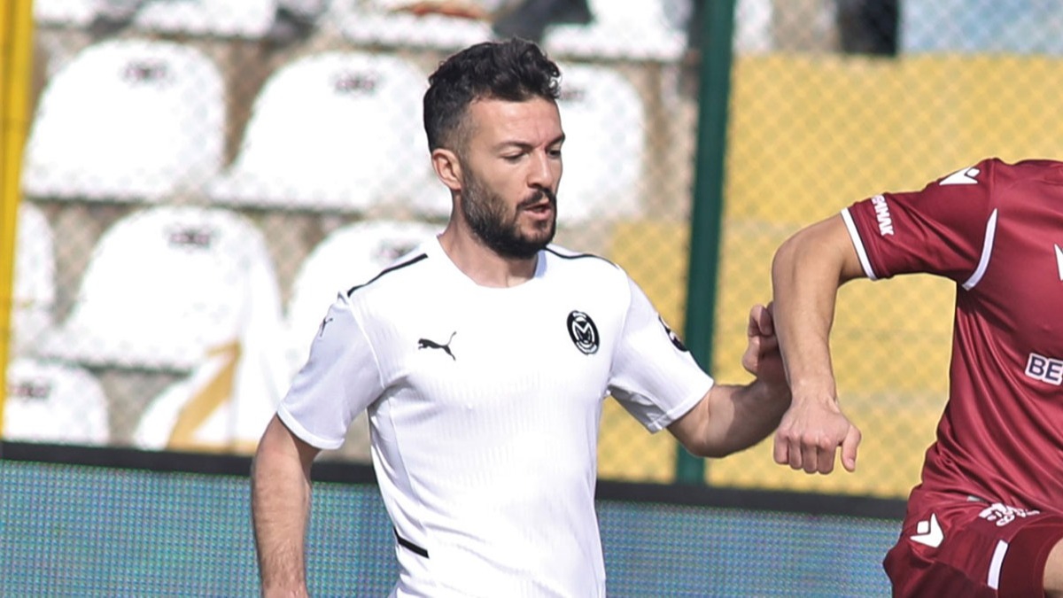 Manisa FK'da zgr ek ile yollar ayrld