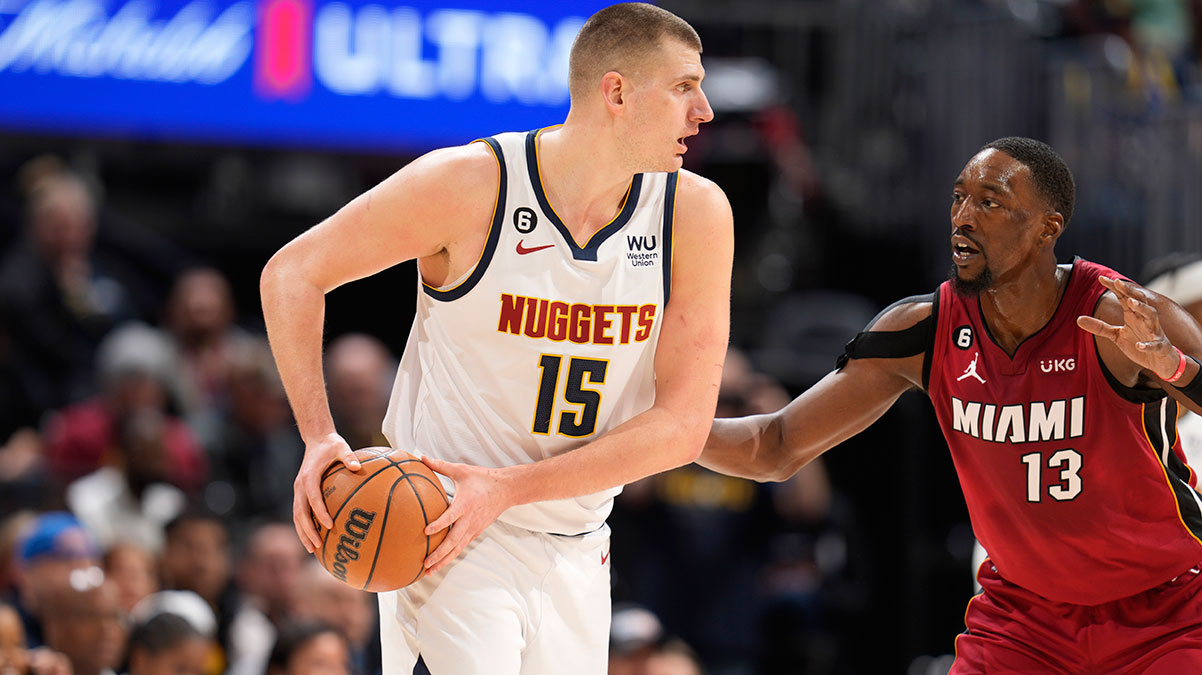 Nikola Jokic, ay� 'triple double' ortalamayla bitirdi