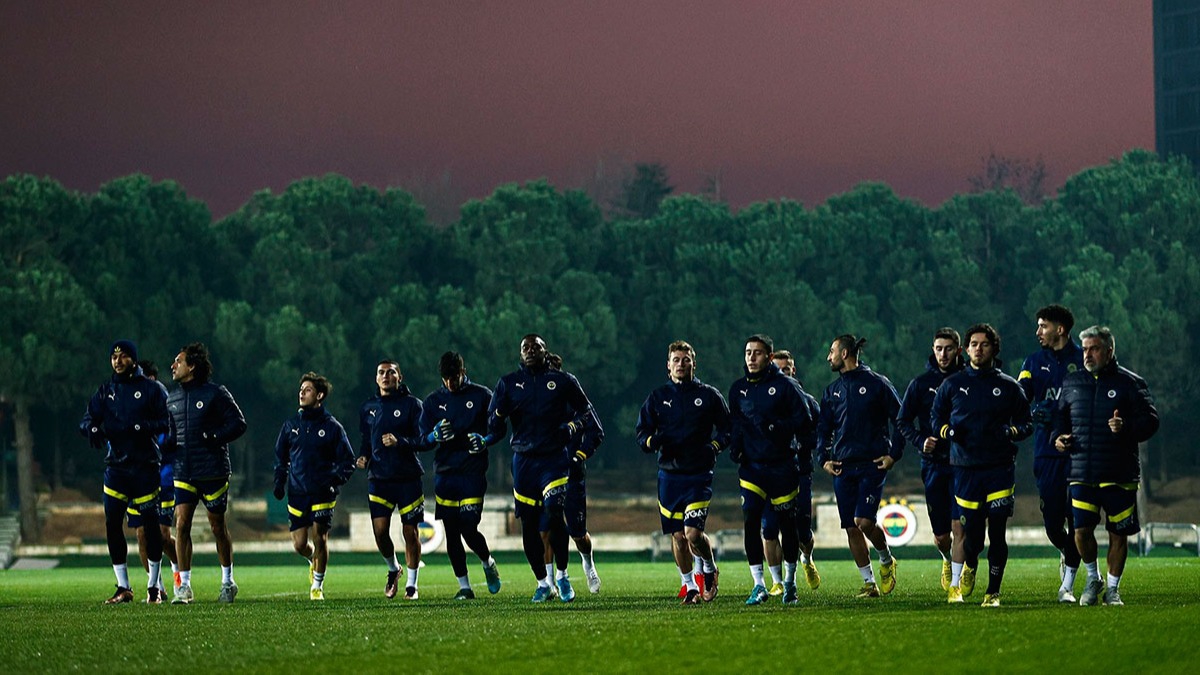 Fenerbahe'nin Antalyaspor ma kadrosu akland! 4 eksik var