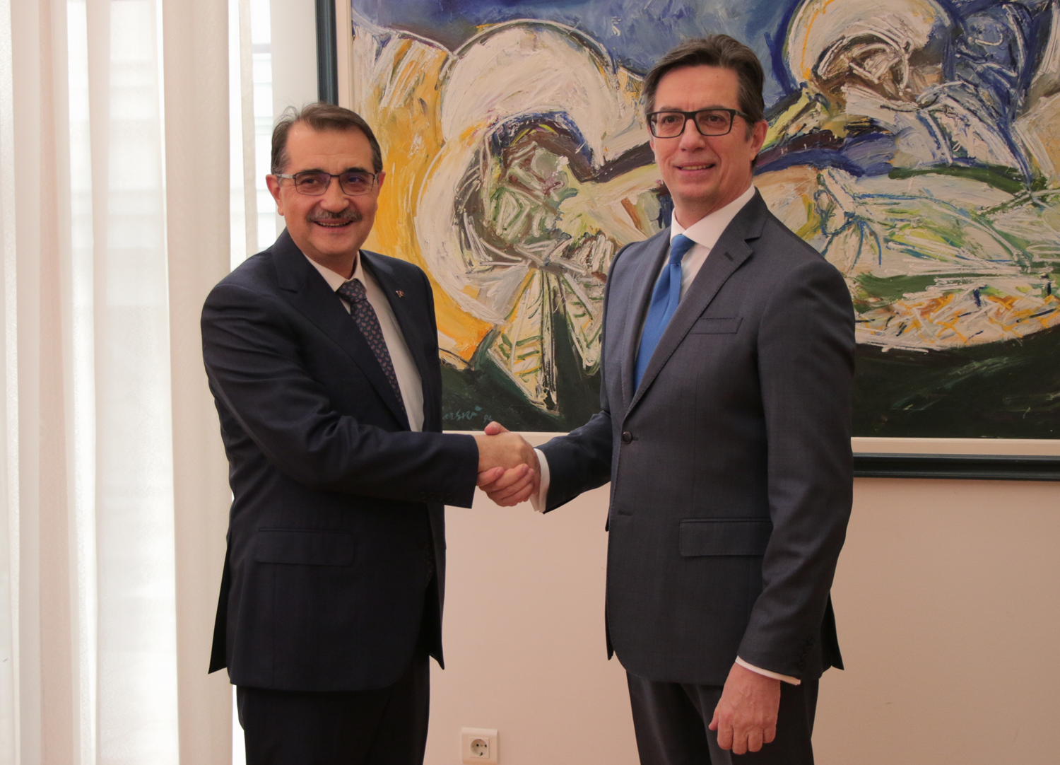 Kuzey Makedonya Cumhurba�kan� Pendarovski, Bakan D�nmez ile bir araya geldi
