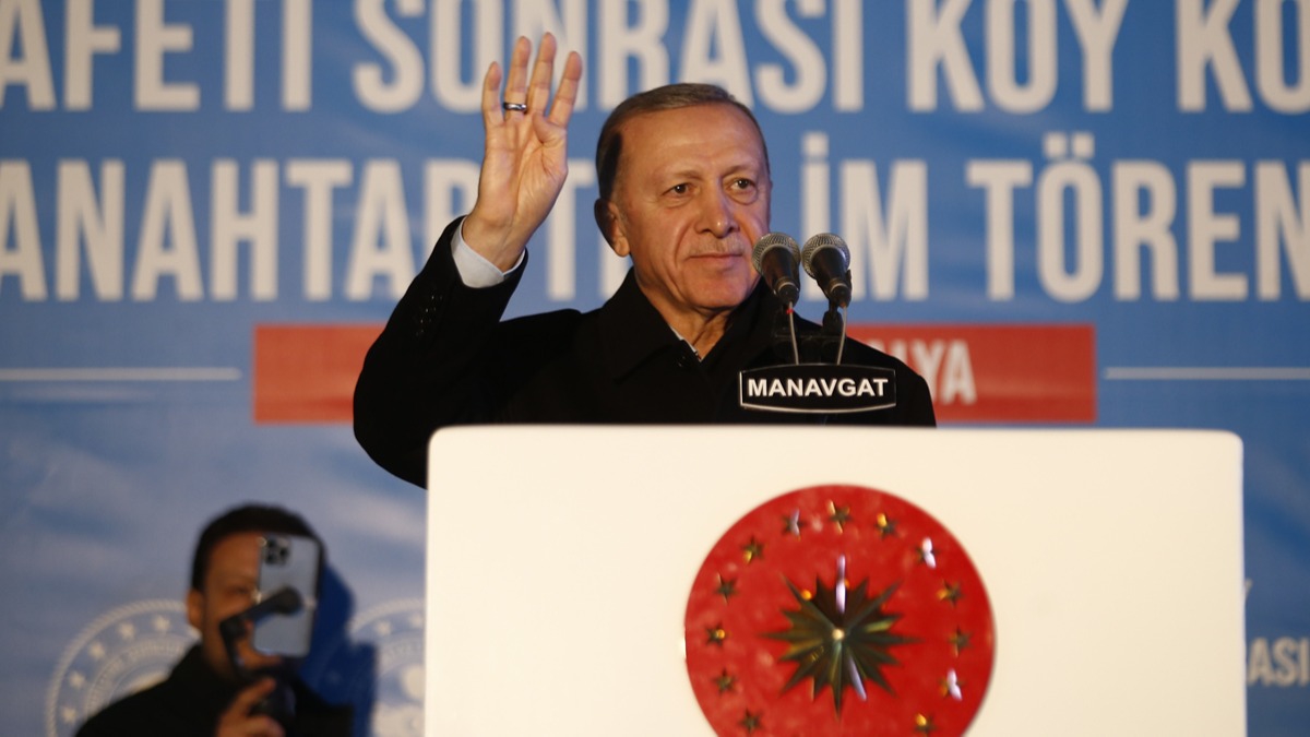 Cumhurbakan Erdoan mjdeyi Manavgat'tan verdi: Halkn hizmetine sunma karar aldk