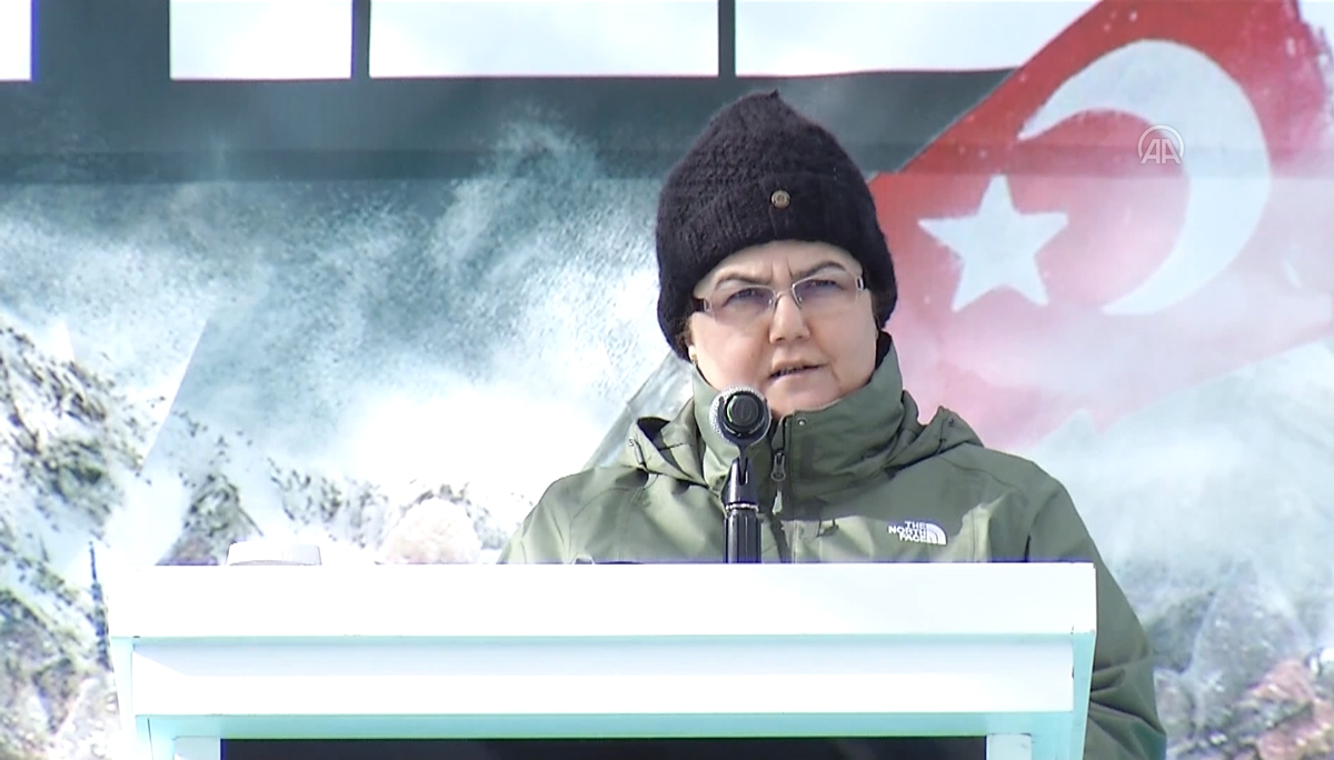 Bakan Yan�k: Her birimiz �lkemizin g�c�ne g�� katmaya kararl�y�z
