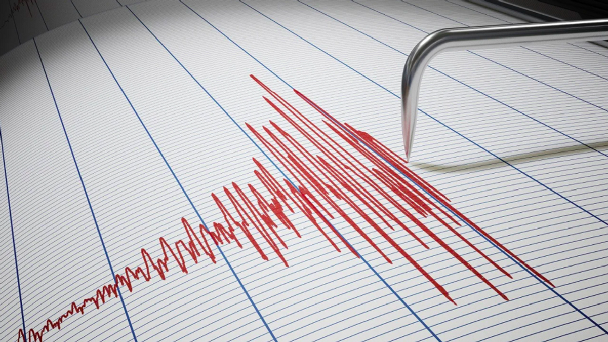 Elaz��'da deprem